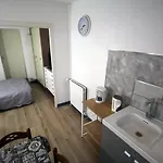 Les Meubles Des Coteaux D'aix Apartment *