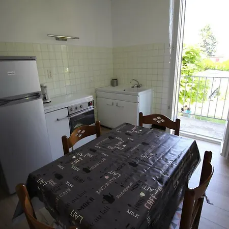 Apartament Les Meubles Des Coteaux D'aix *